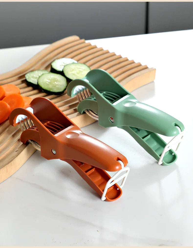 2 pcs (Orange+Green) 5-Blade Fruit & Vegetable Slicer for Crinkle Cuts - Kitchen Gadget - Mekamart Australia