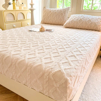 Beige Ultra Soft Plush Fitted Sheet - Winter Warm Plush Bed Sheet Embossed Diamond Pattern (150x200cm) - Mekamart Australia